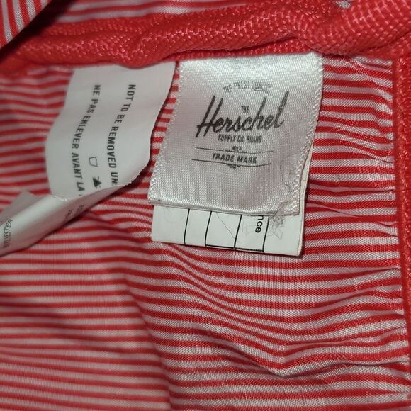 Herschel Supply Company | Iona Backpack Raven Crosshatch Grey & Black Red Inside - Picture 13 of 15